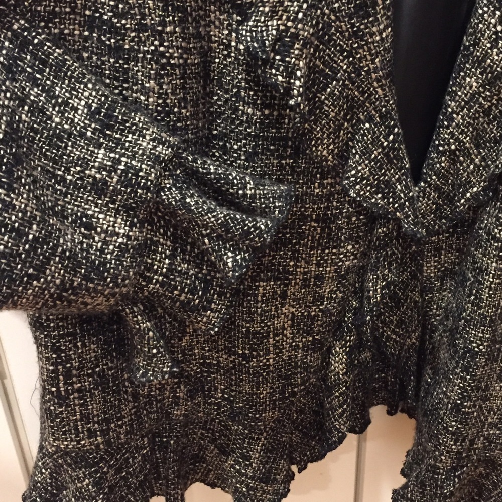COLDWATER CREEK Jacket Ruffled Lapel & Cuffs  jacket - XL - Picture 3 of 10